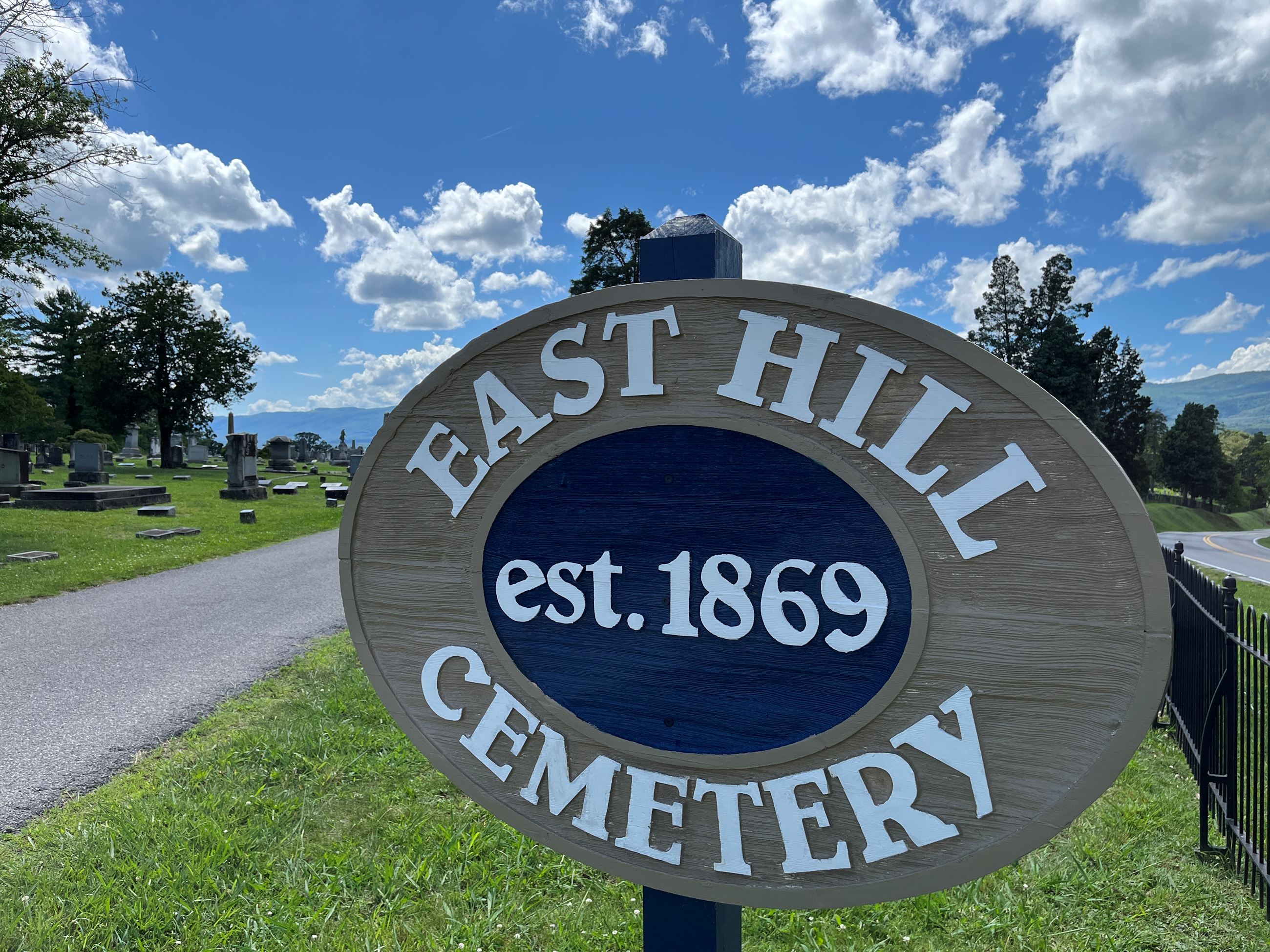 Image of cemetery sign